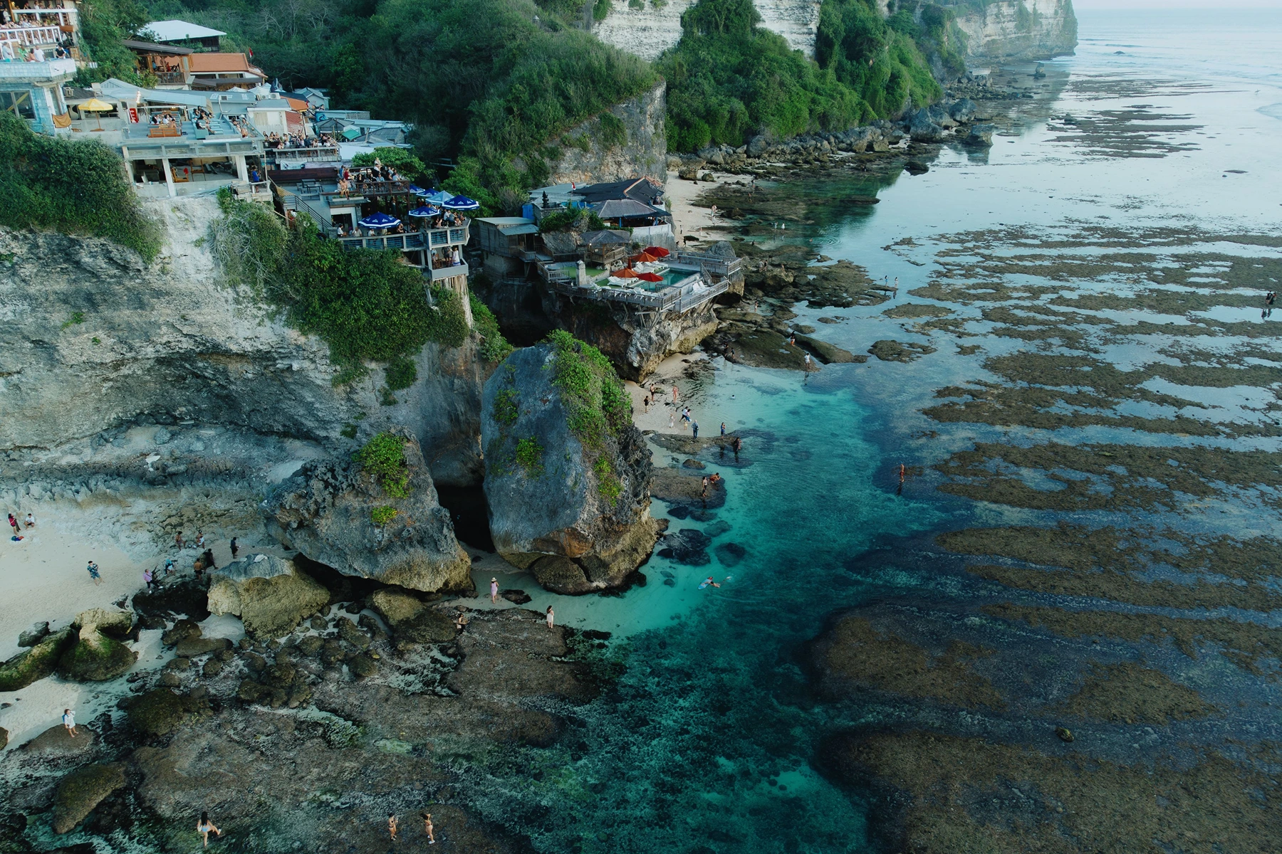 Blue Point Beach in Uluwatu Bali