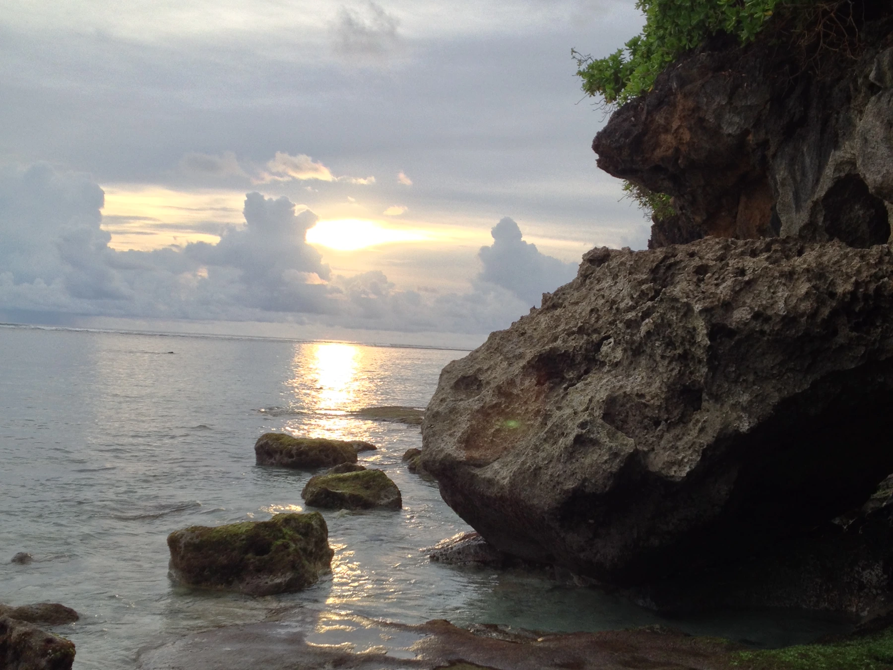 Green Bowl Beach white sand coastline in Ungasan Bali